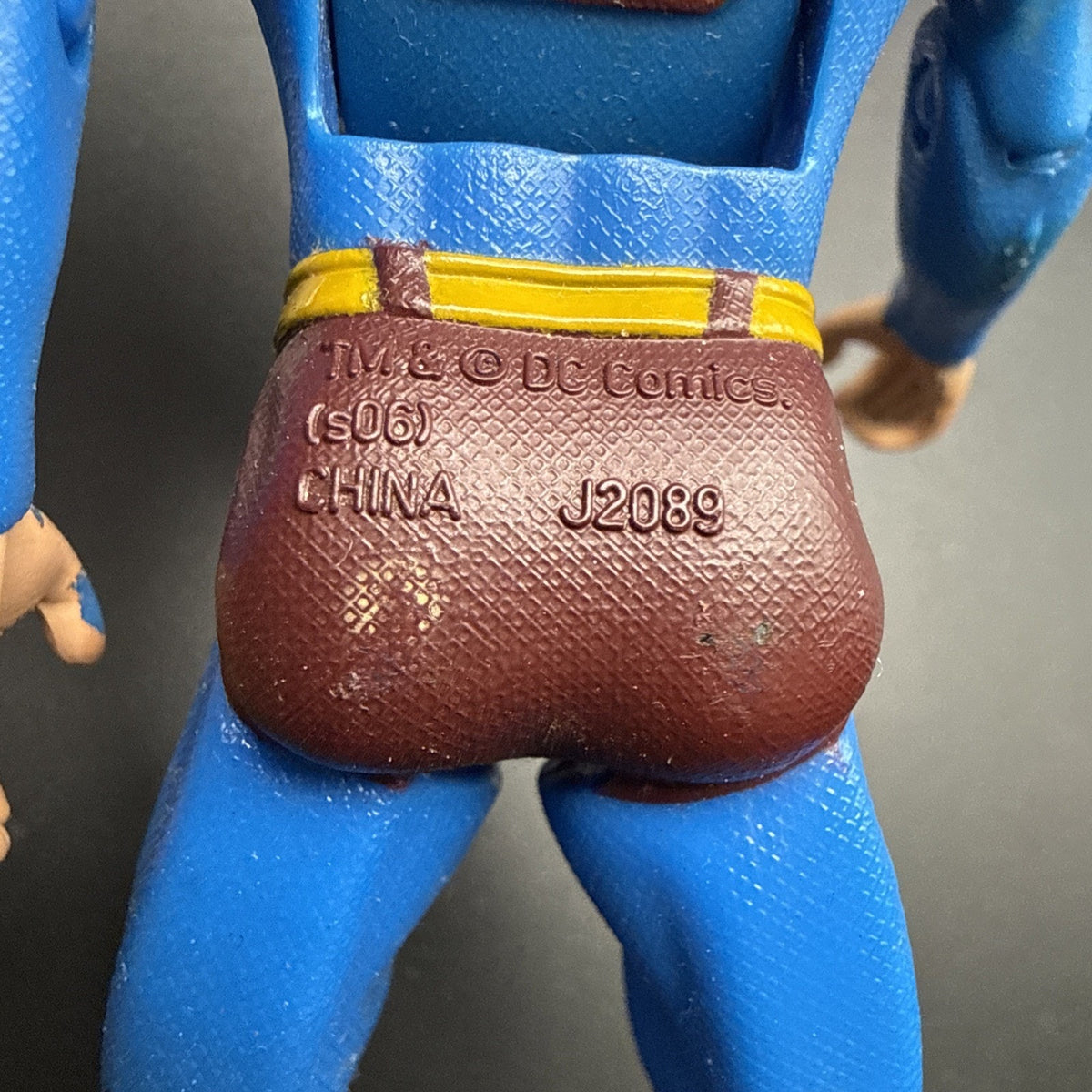Superman Returns 5" Action Figure 2006 Flying Attack Superman Mattel