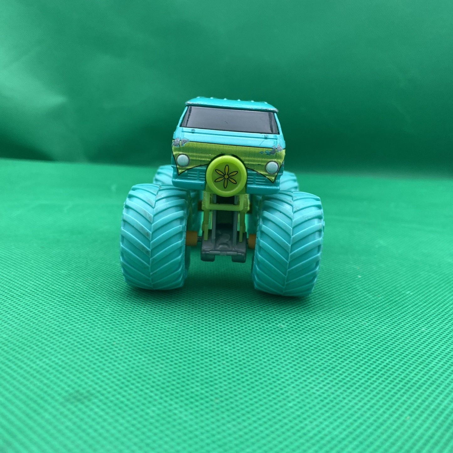 Hot Wheels Monster Jam Scooby Doo Mystery Machine Van Truck