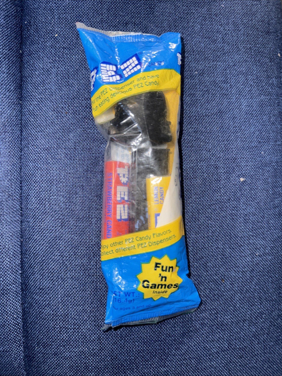 Darth Vader Pez dispenser new in wrapper (Star Wars) - toyscardscomics