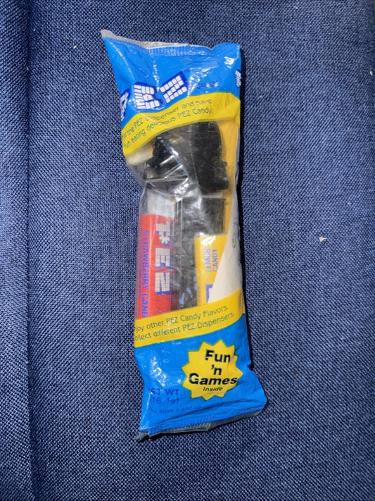 Darth Vader Pez dispenser new in wrapper (Star Wars) - toyscardscomics