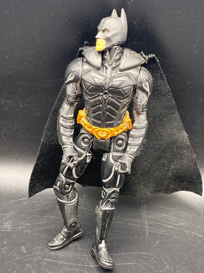 DC Batman Dark Knight action figure w/cape 2008 5" M4867. LOOSE - toyscardscomics