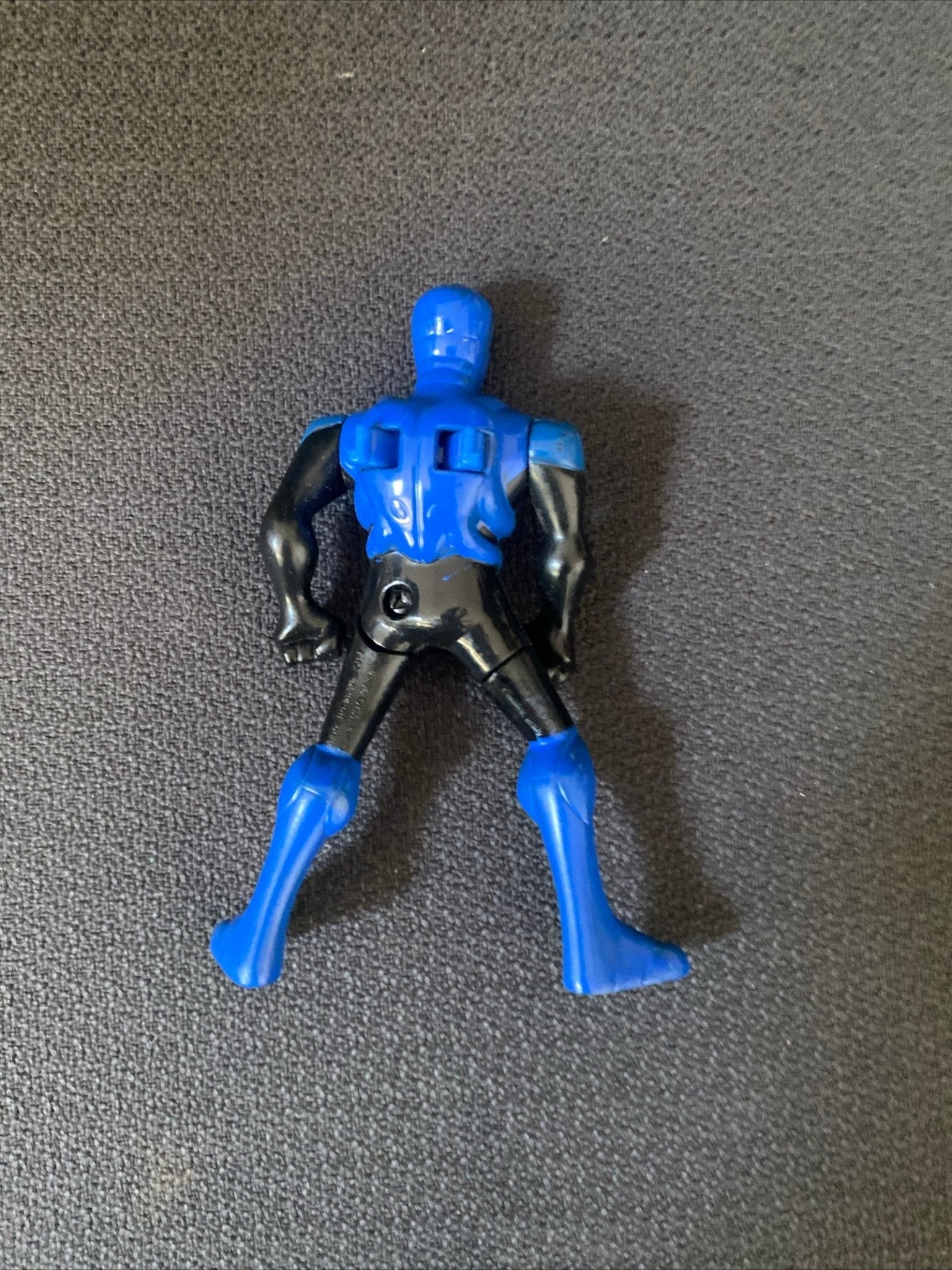 DC Comics - 2010 Blue Beetle - McDonald's Batman Collectible No Wings - toyscardscomics