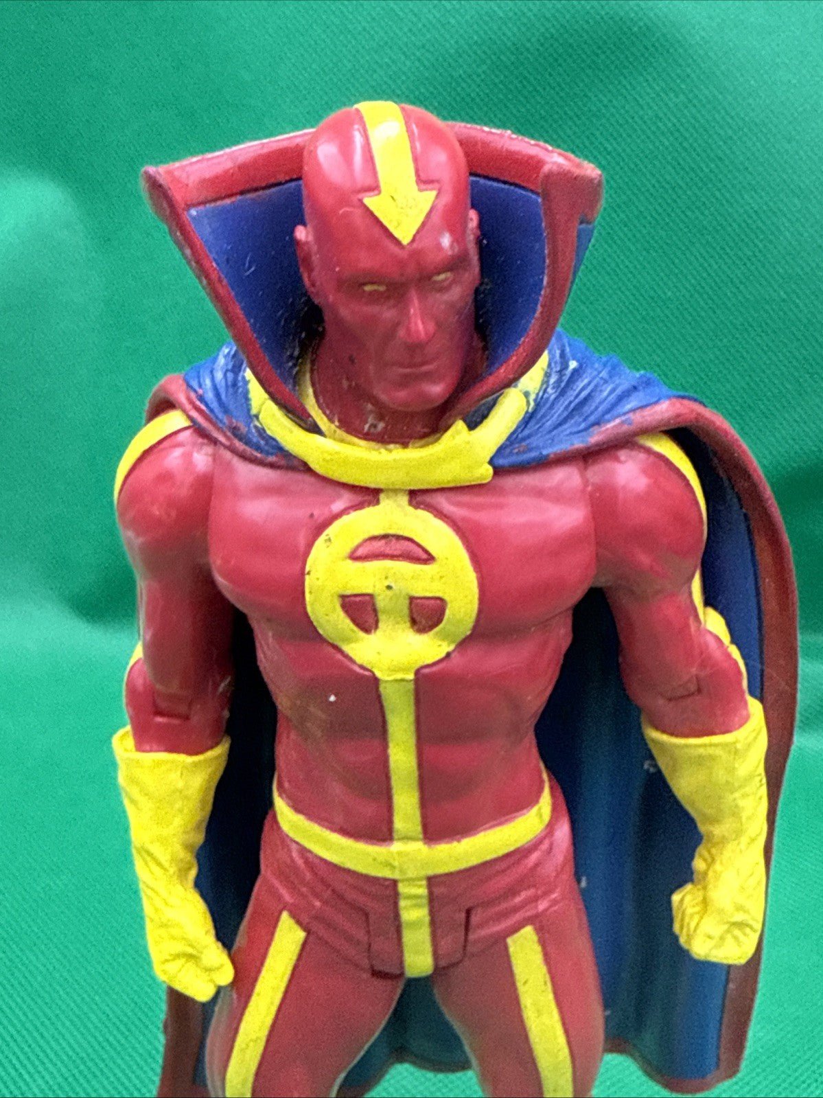 DC Comics Red Tornado 7” Figure Rubber Cape - toyscardscomics