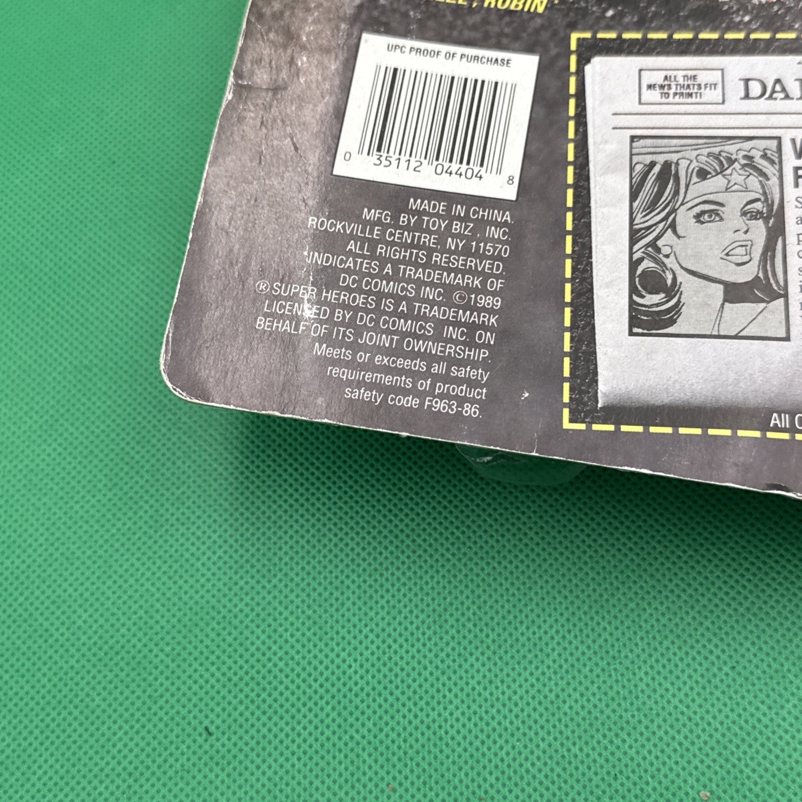  - DC COMICS SUPER HEROES - ACTION FIGURE - WONDER WOMAN - TOY BIZ - MOC - 1989 - toyscardscomics