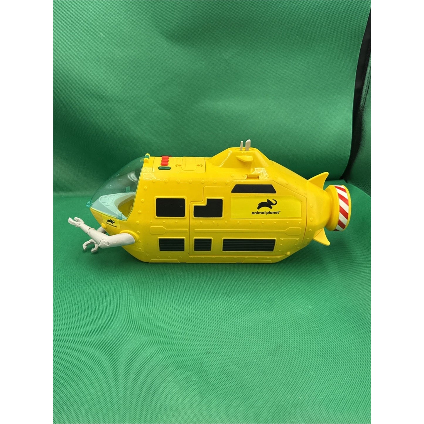 Animal Planet Deep Sea Shark Rescue Yellow Submarine. Not Tested