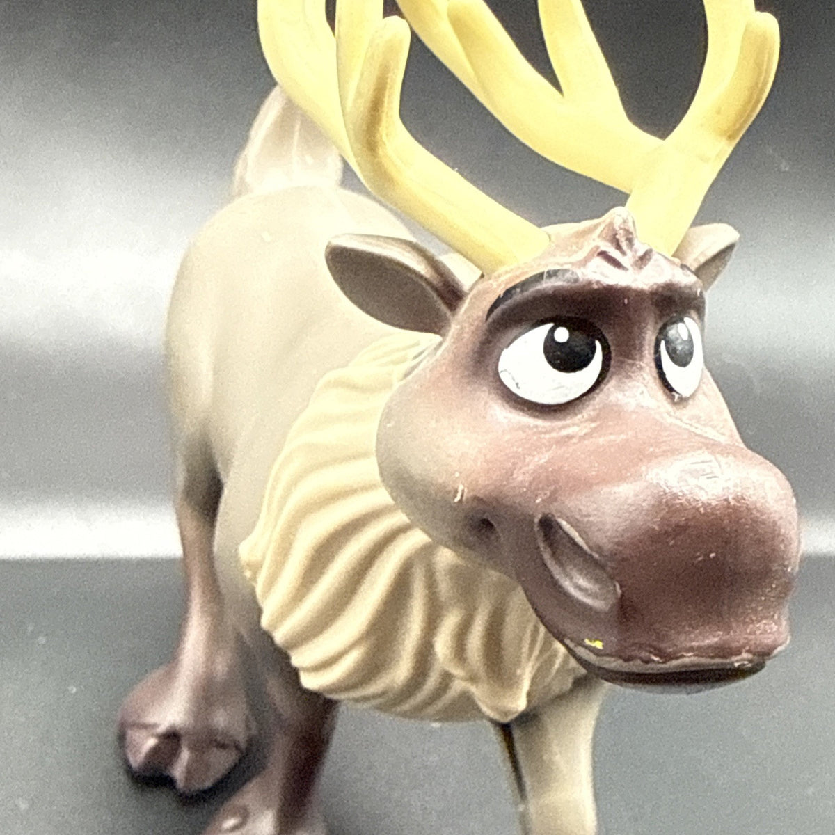 2018 Hasbro Disney Frozen 2 Adventure Collection Sven Action Figure, 5+