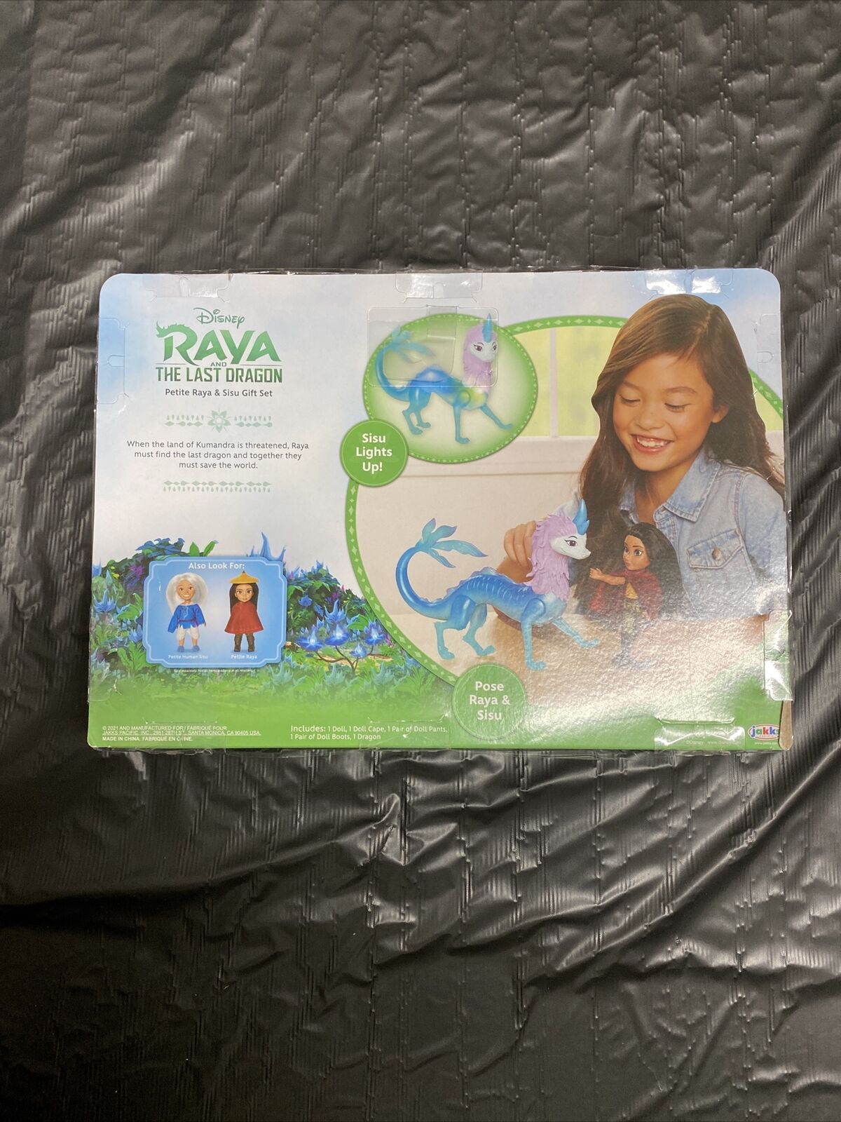 DISNEY RAYA AND THE LAST DRAGON PETITE RAYA & SISU GIFT SET - toyscardscomics