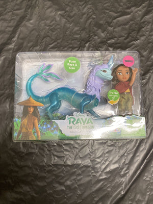 DISNEY RAYA  AND THE  LAST DRAGON PETITE RAYA & SISU GIFT SET