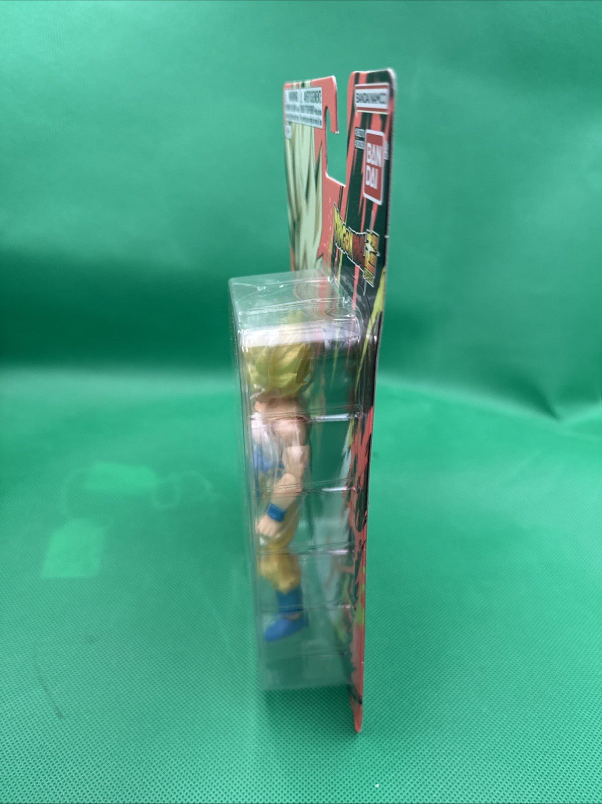 Dragon Ball Super Evolve Super Saiyan Goku 5 - Inch Action Figure - toyscardscomics