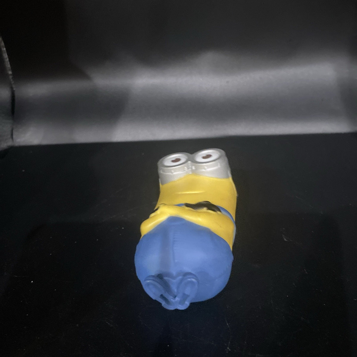 MINION DESPICABLE ME 4” ACTION FIGURE MCDONALDS TOY(PRE-OWNED) DOESN’T TALK