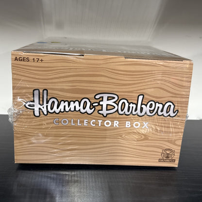 New Hana-Barbera Collectors Box_Yogi Bear Fleece_Tom Jerry sockes_Scooby Doo_