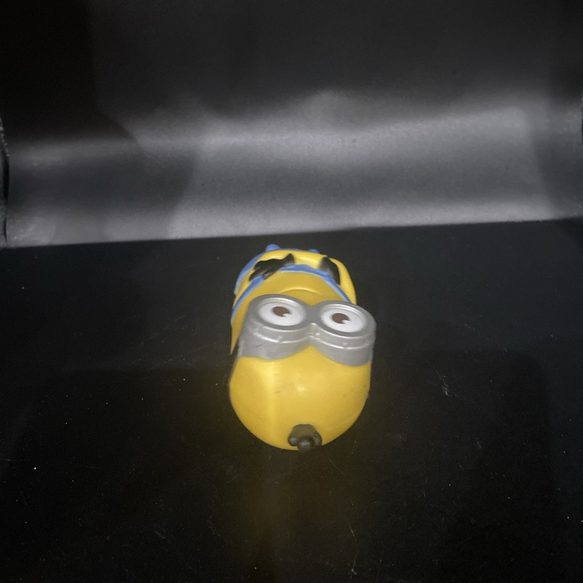 MINION DESPICABLE ME 4” ACTION FIGURE MCDONALDS TOY(PRE-OWNED) DOESN’T TALK