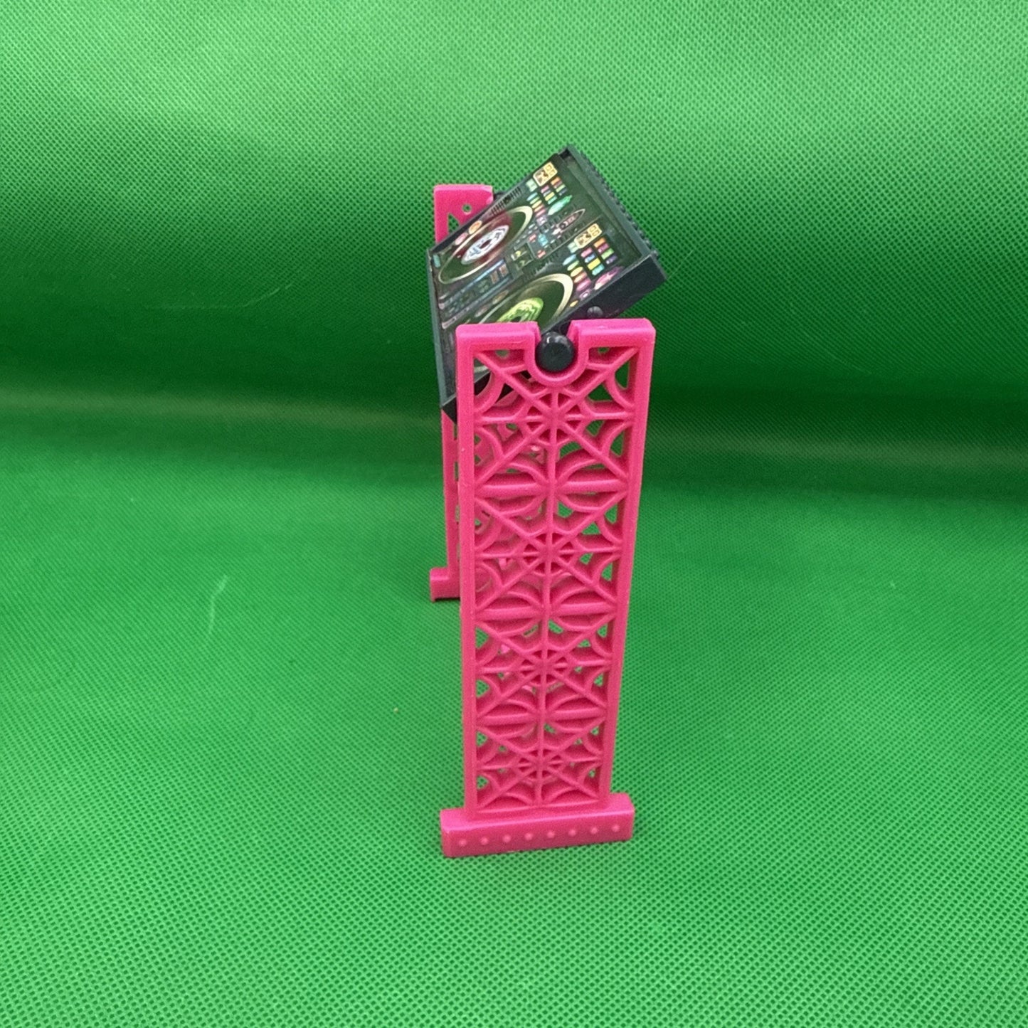 Monster High G3 Monster Fest Food Truck Draculaura DJ Table Mattel