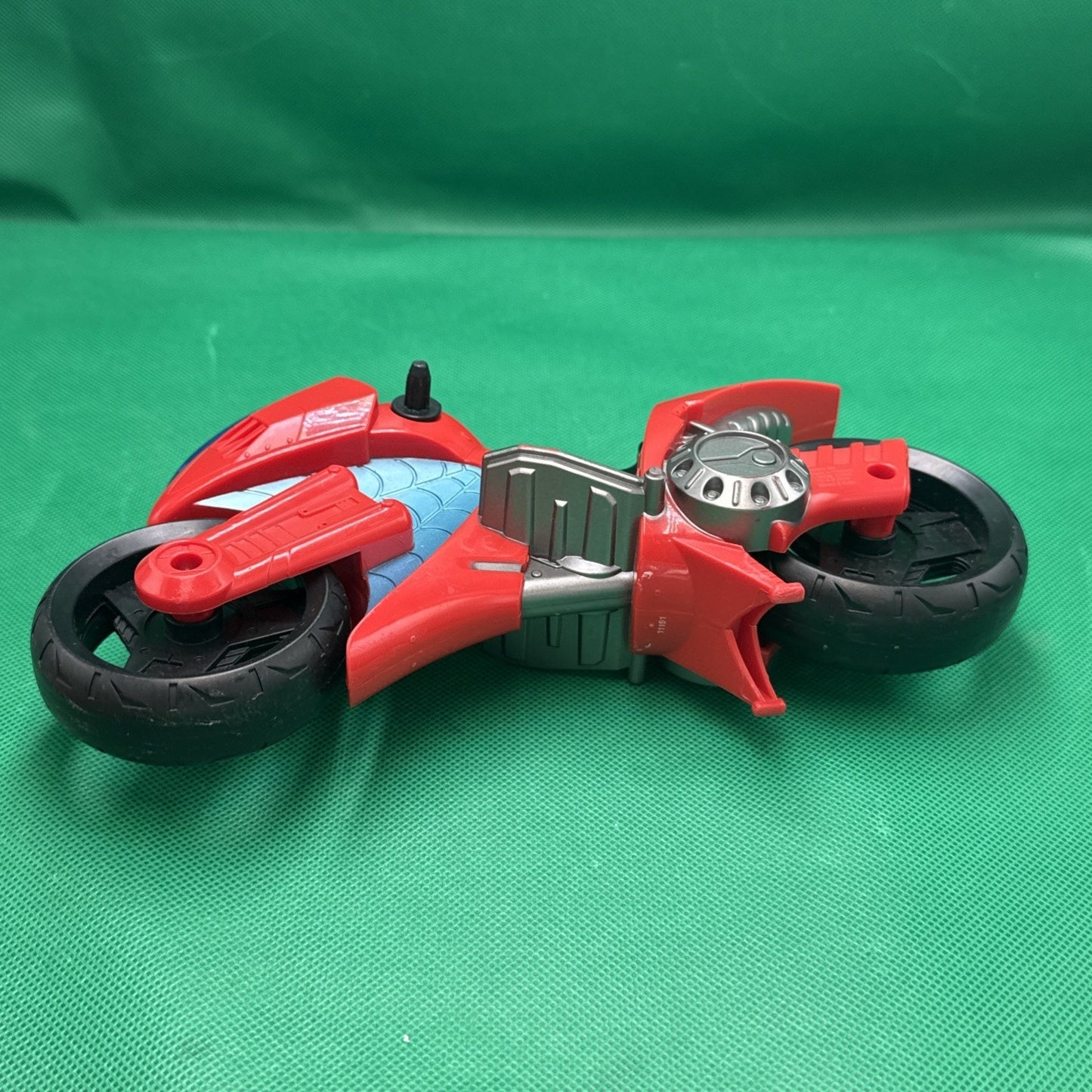Marvel Super Hero Spiderman Red Swinging Speeder Motorcycle