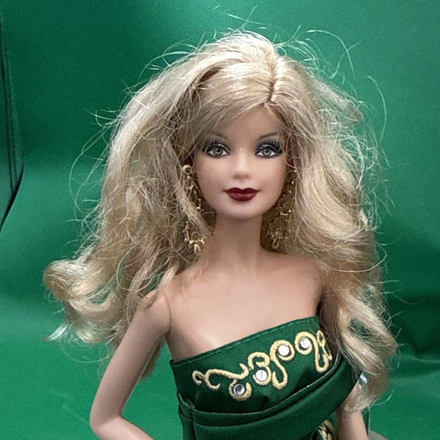 2011 Holiday Barbie Doll Christmas Green Gown Collector Edition Blonde