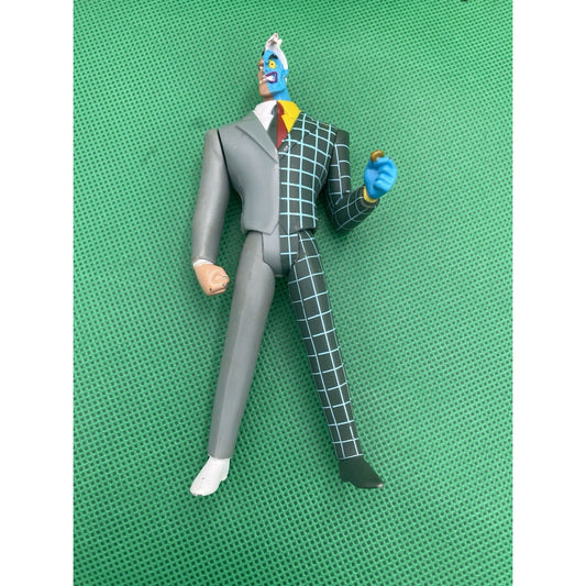 DC Comics Batman The Animated Series Two Face 4.75” Action Figure