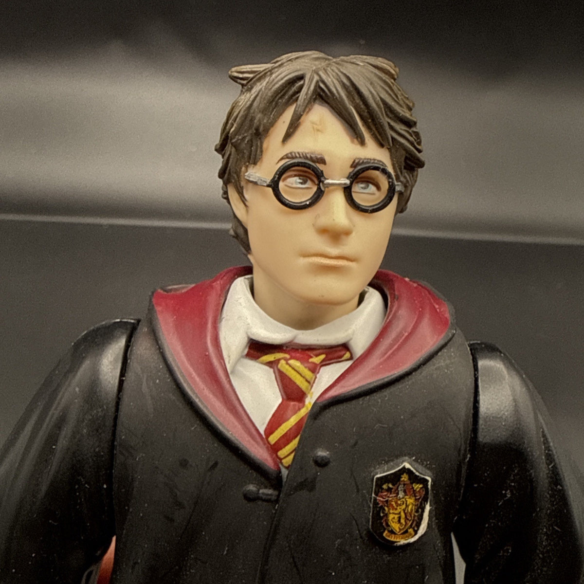 HARRY POTTER Figurine Action Figure 8 in x 4.5 in x 2 in.