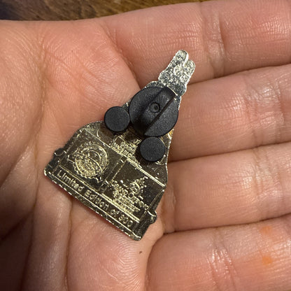 Disney Pin Shanghai Resort Grand Opening Spire Limited Edition 1/300