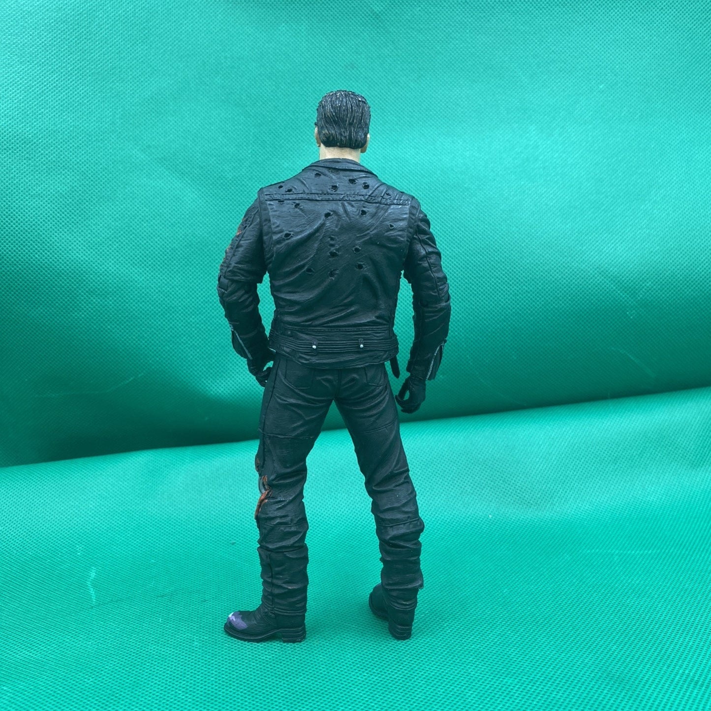 NECA Schwarzenegger the Terminator Action Figure T-800 Arnold