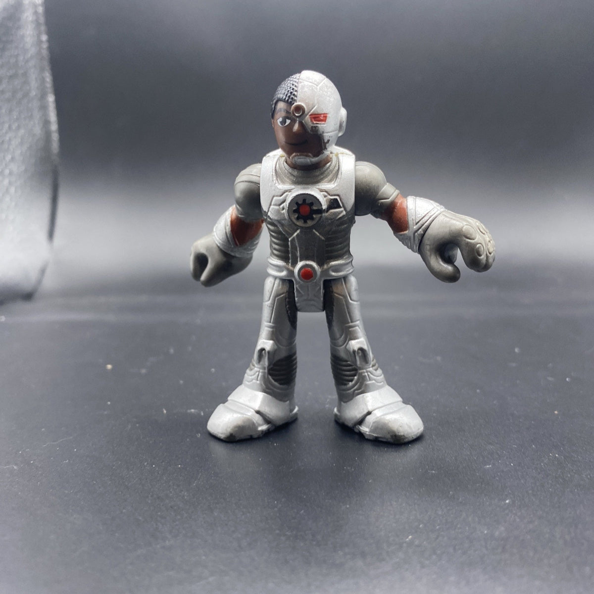 Imaginext DC Super Friends CYBORG figure w/two hands Justice League