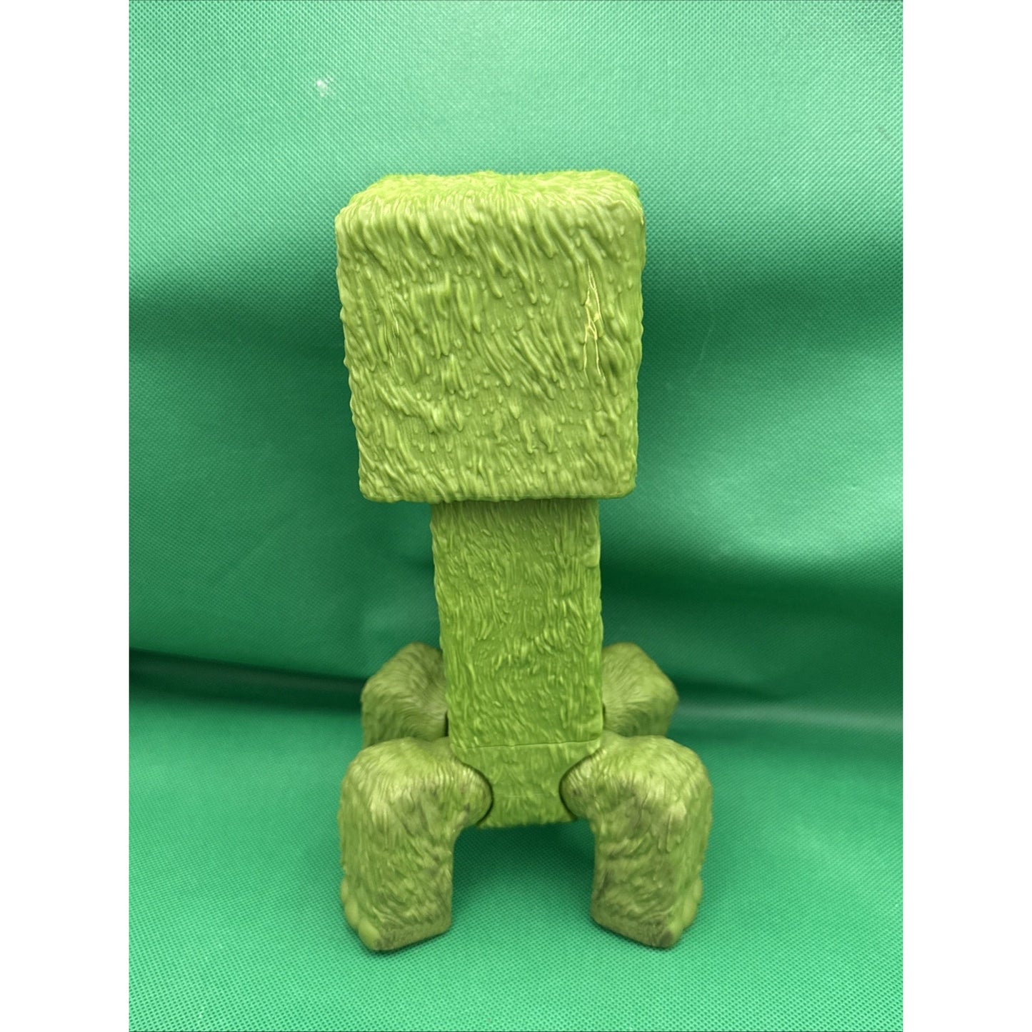 Mattel Minecraft Large-Scale Action Figure, 12-inch Posable Creeper Toy