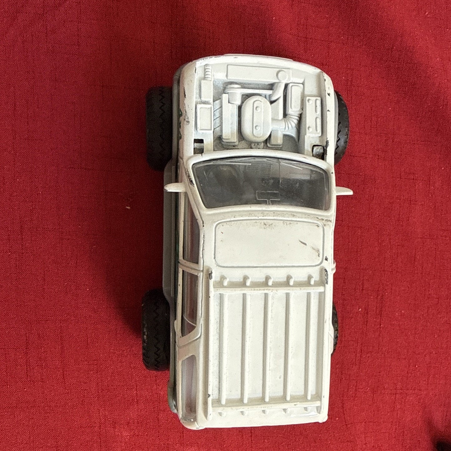 MIGHTY WHEELS "BIG SUR" 4 X 4 SUV, 1998, SOMA, 7"IN LONG X 4"TALL 5"IN WIDE