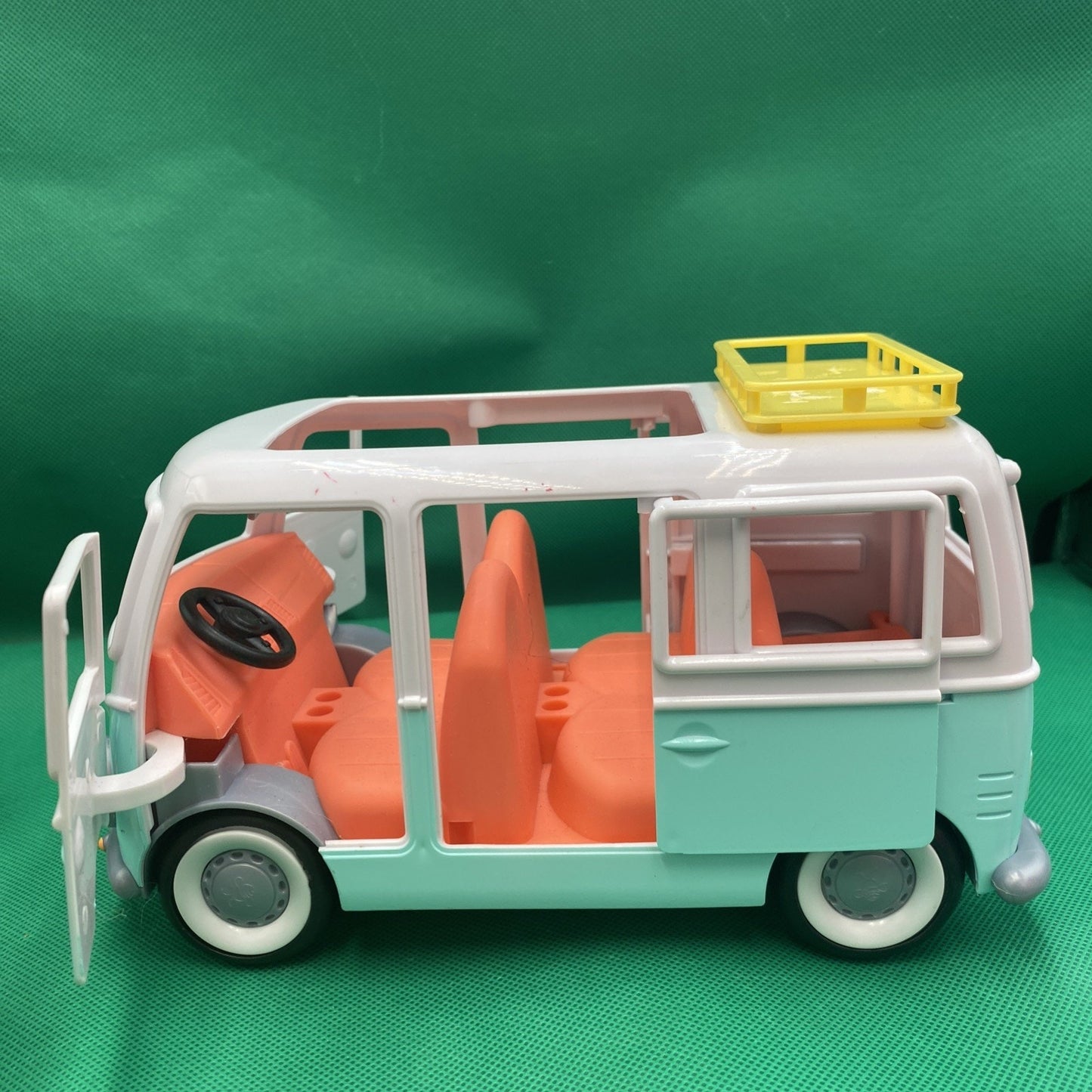 Honey Bee Acres Flower Groove Van 9" Volkswagen VGUC groovy hippie VW