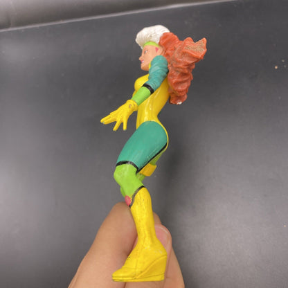 Rogue X-Men Monster Armor 1997 Toybiz Marvel Action Figure