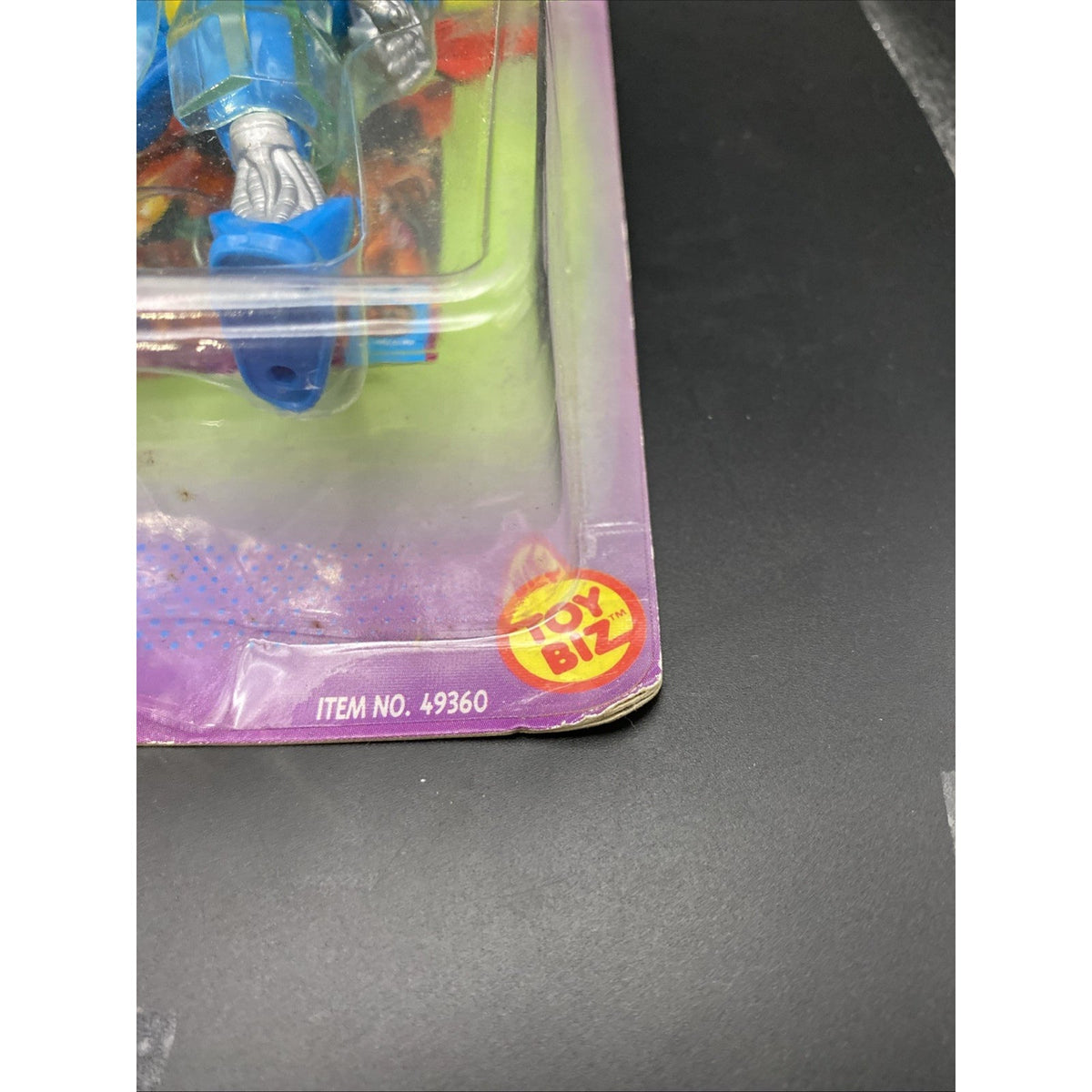 Marvel Comics X-Men (You choose the action figure you want)
