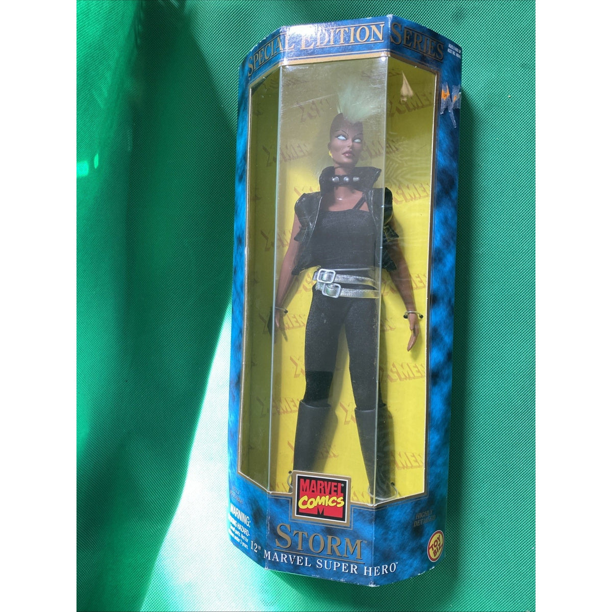 X MEN STORM 12" SPECIAL EDITION ACTION FIGURE-SUPER COOL MOHAWK-GREAT OUTFIT-HOT