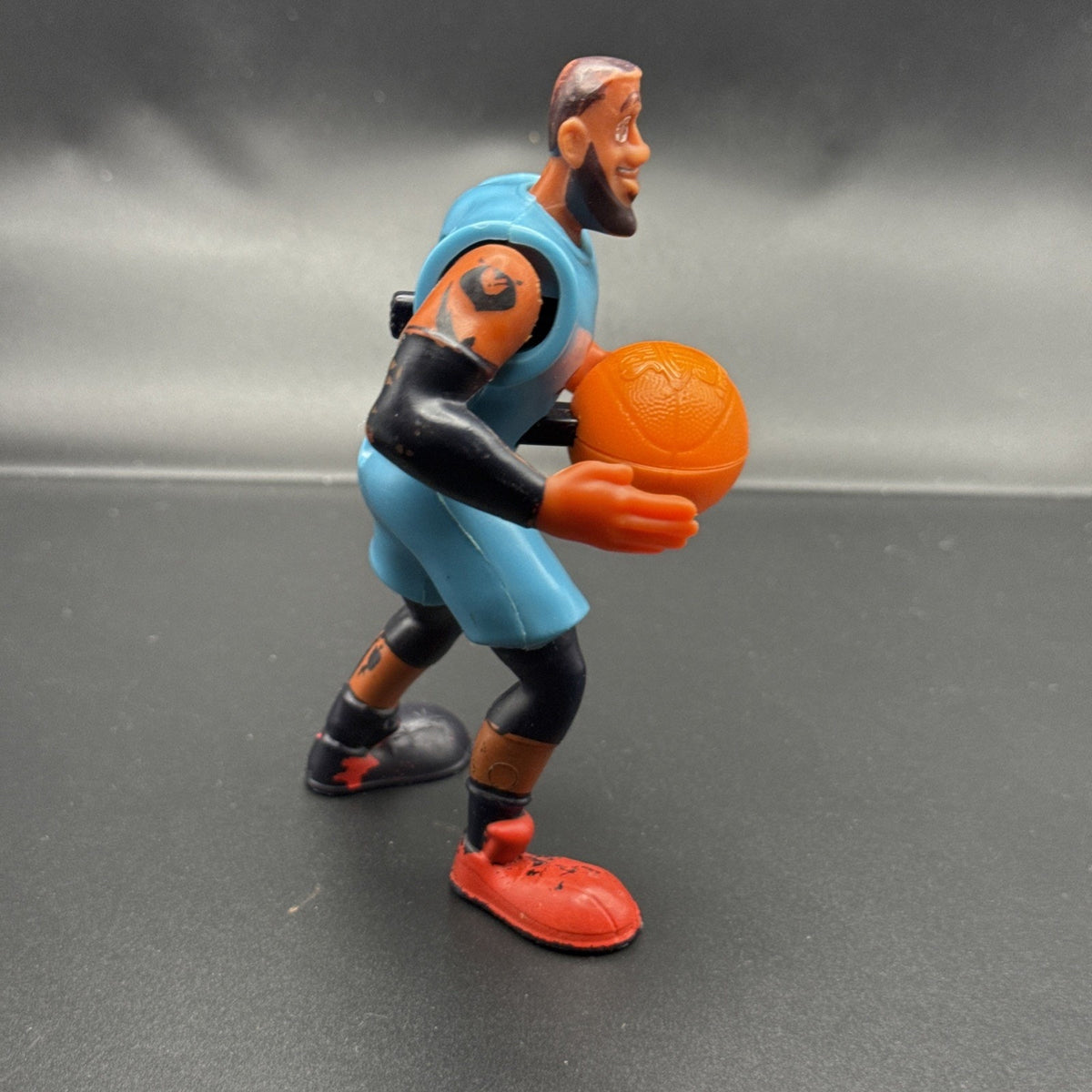 Lebran James Mc Donald Happy Meal Space Jam Legacy Toy