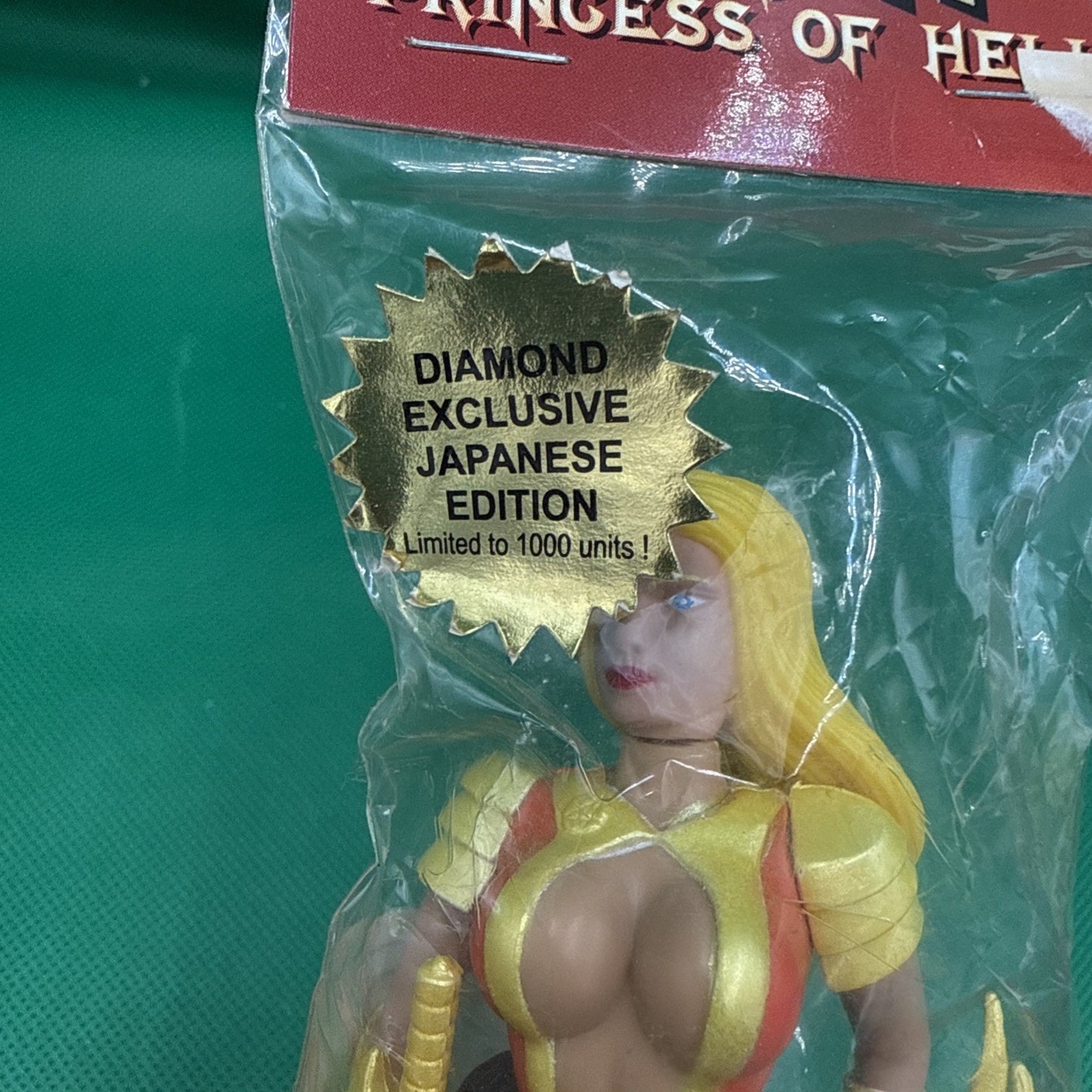 SINTHIA PRINCESS OF HELL FIGURE - LIMITED EDITION - 1998 - SKYBOLT TOYS -open