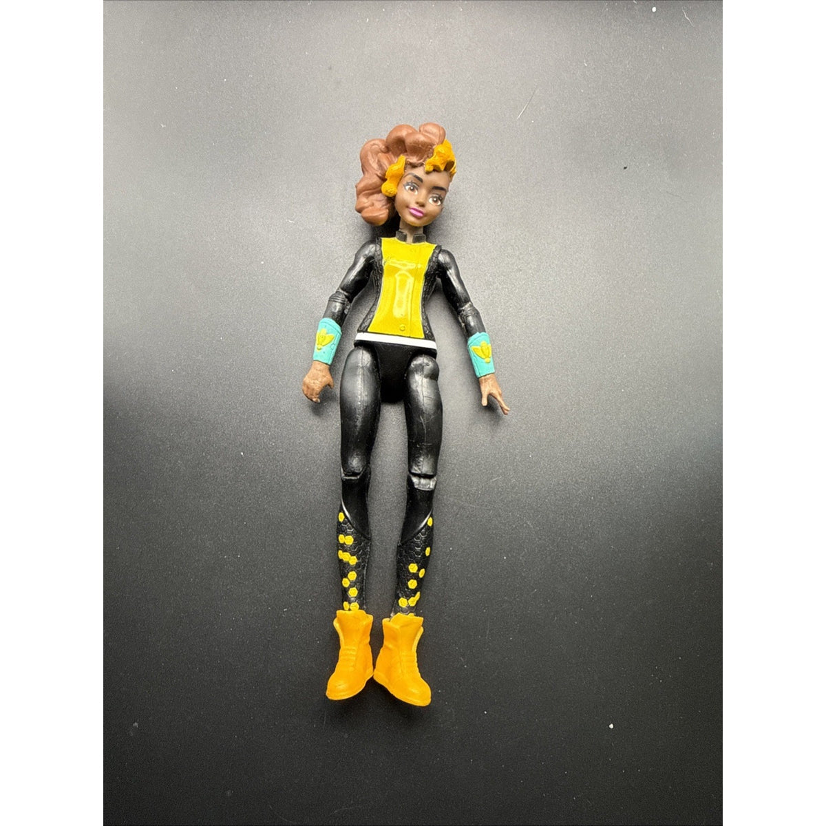 Mattel DC Comics Super Hero Girls 6” Bumblebee Action Figure without Wings 2015