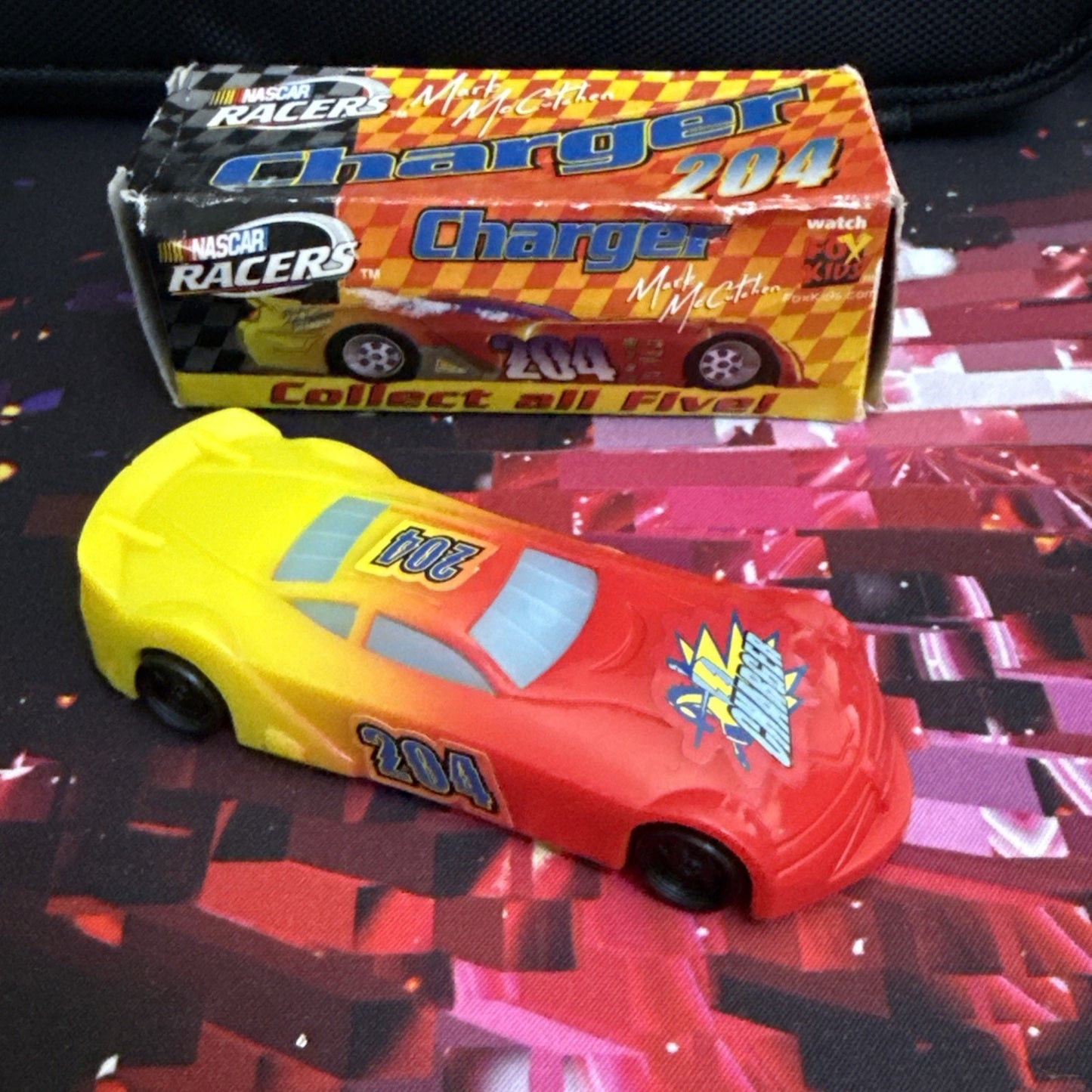 NASCAR Racers Mark McCutchen #204 CHARGER 2001 Wendy’s Toy Car KidsMeal With Box