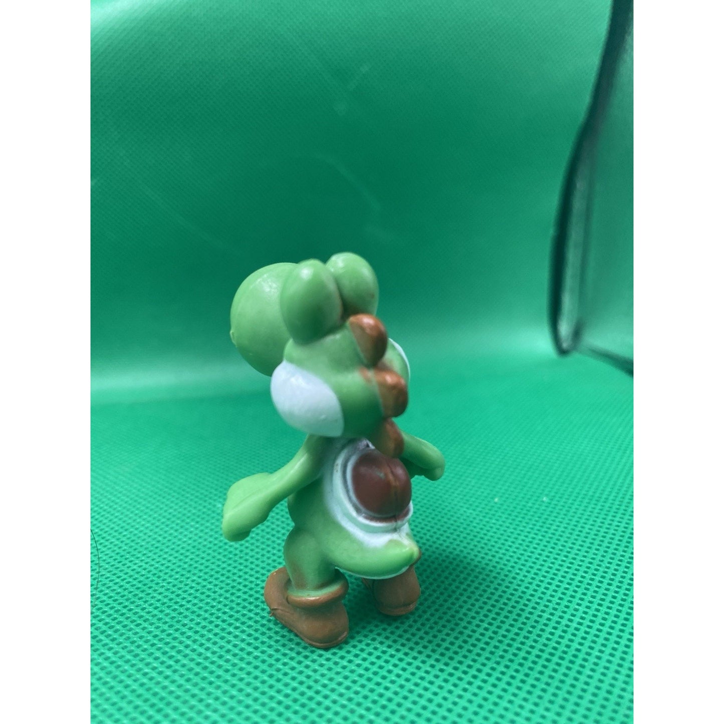 Super Marios Yoshi Figure
