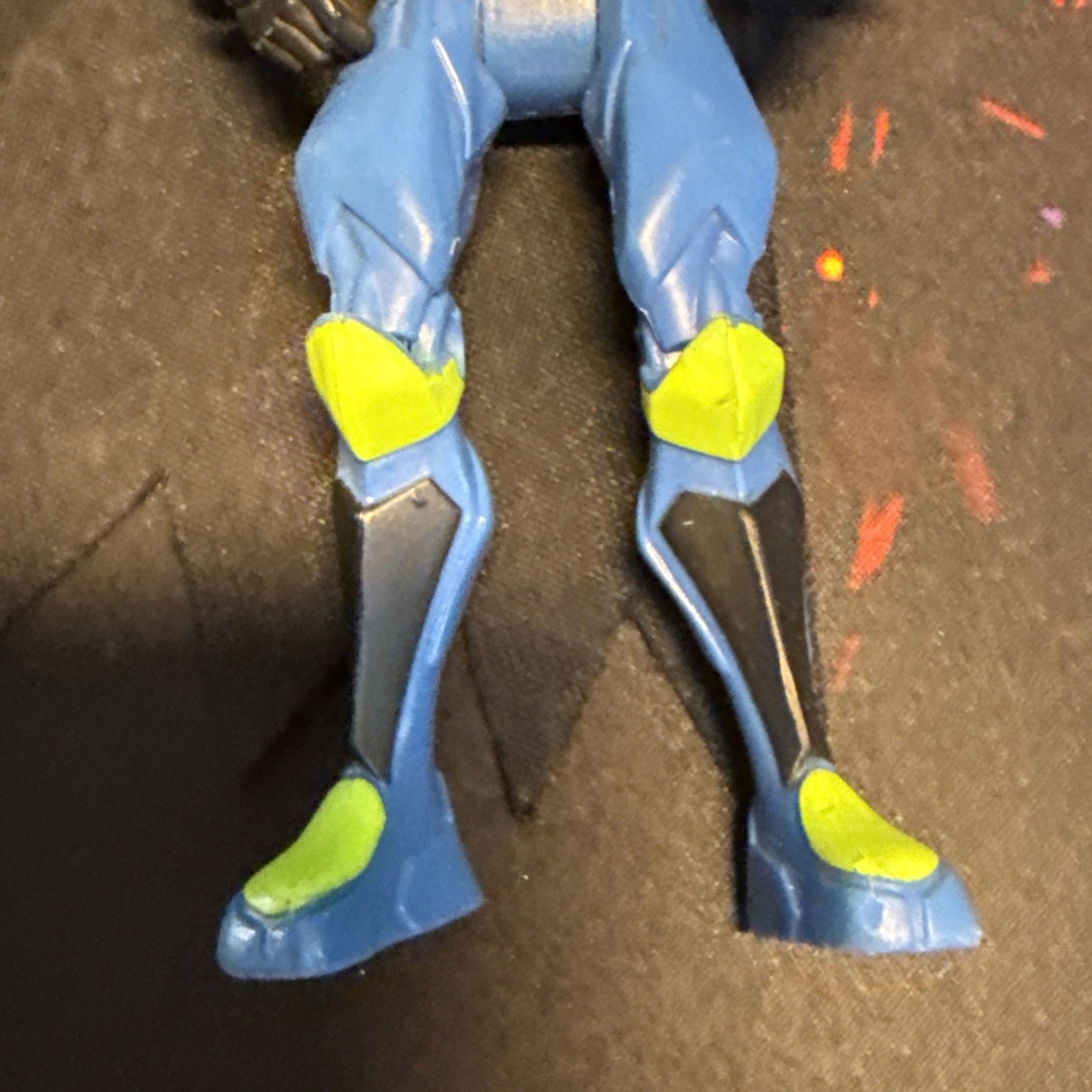 BATMAN Green and Blue DC Comics 4.5" Action Figure w/ Cape + Black Utility Belt