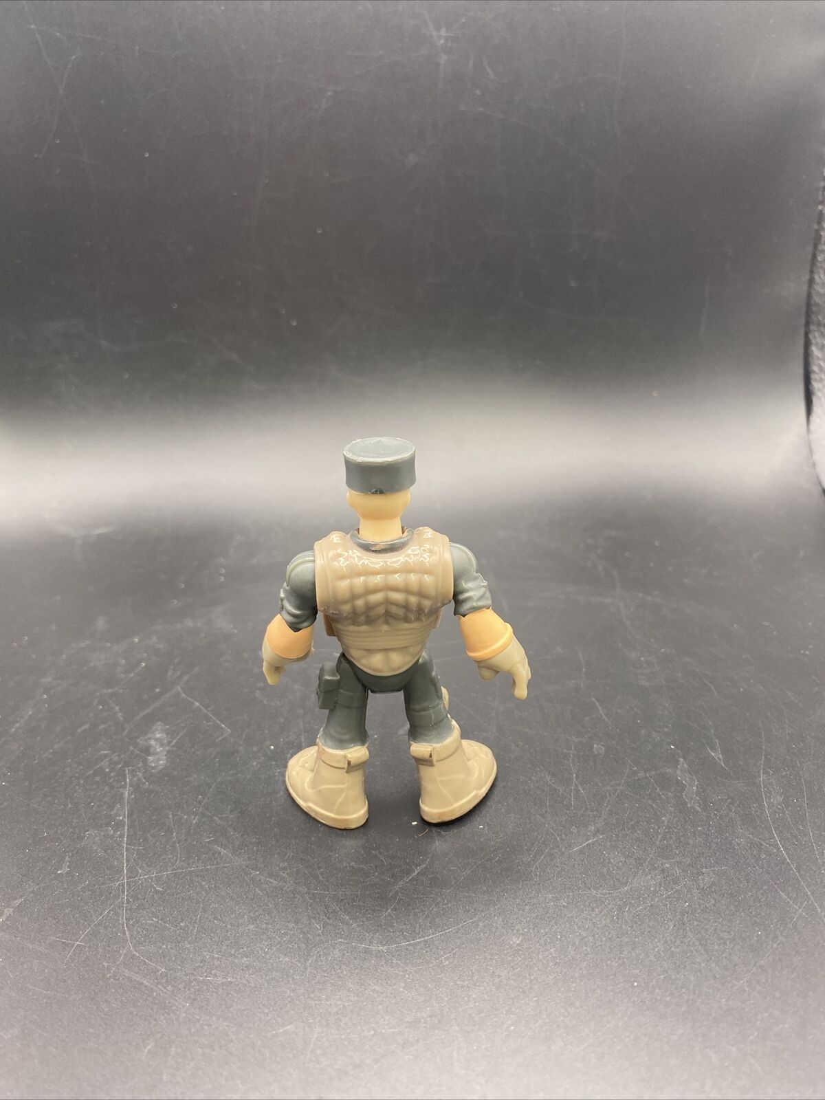 Fisher - Price Imaginext Jurassic World Genuine Replacement Park Figure (2019) - toyscardscomics