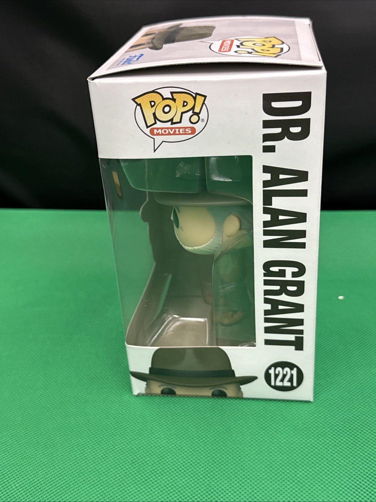 Funko Pop Dr. Alan Grant 1221 Jurassic World Dominion - toyscardscomics