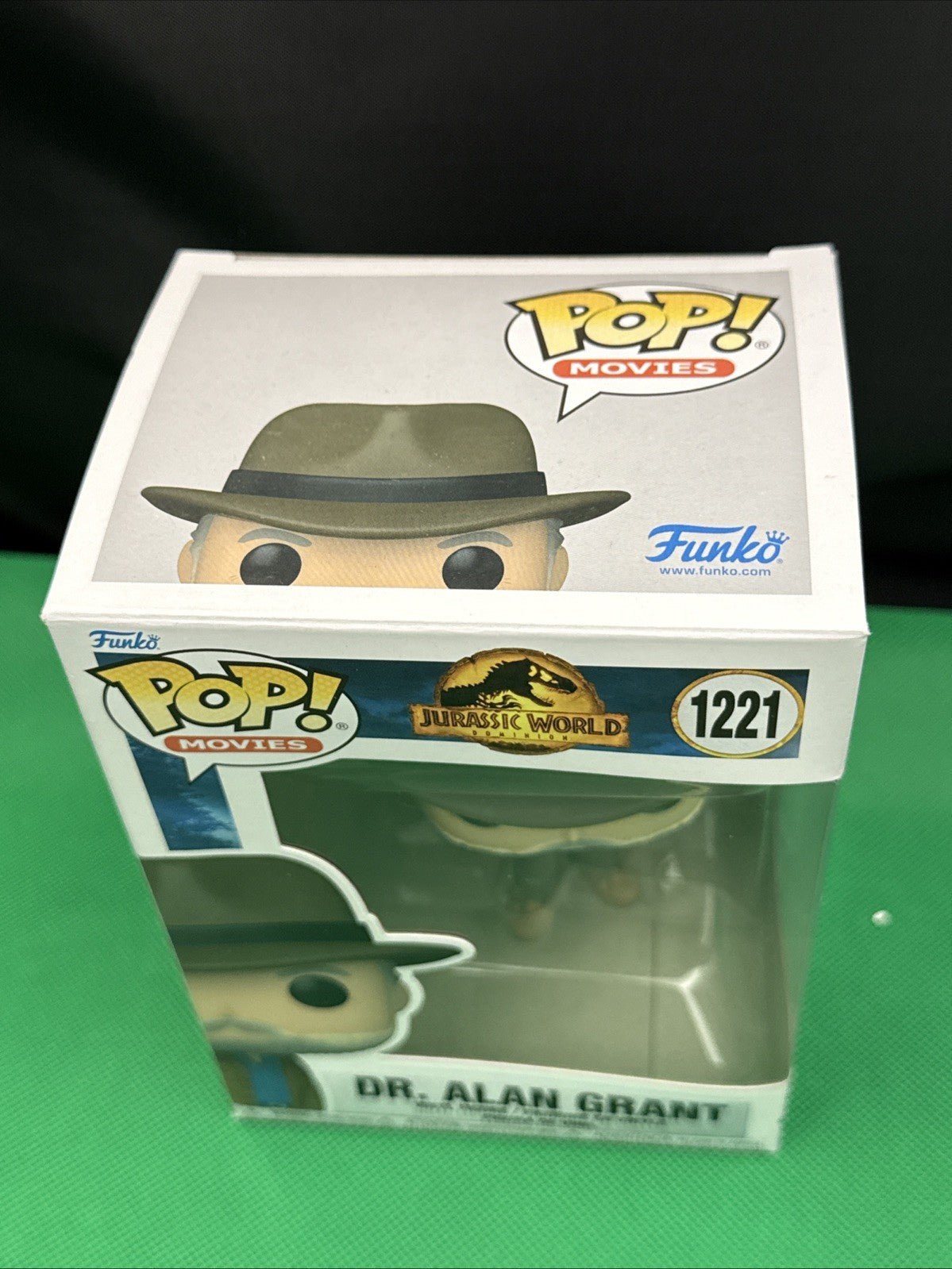 Funko Pop Dr. Alan Grant 1221 Jurassic World Dominion - toyscardscomics
