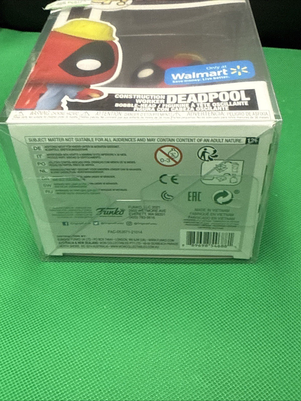 Funko Pop! Marvel Construction Worker Deadpool 781 WALMART Exclusive - toyscardscomics