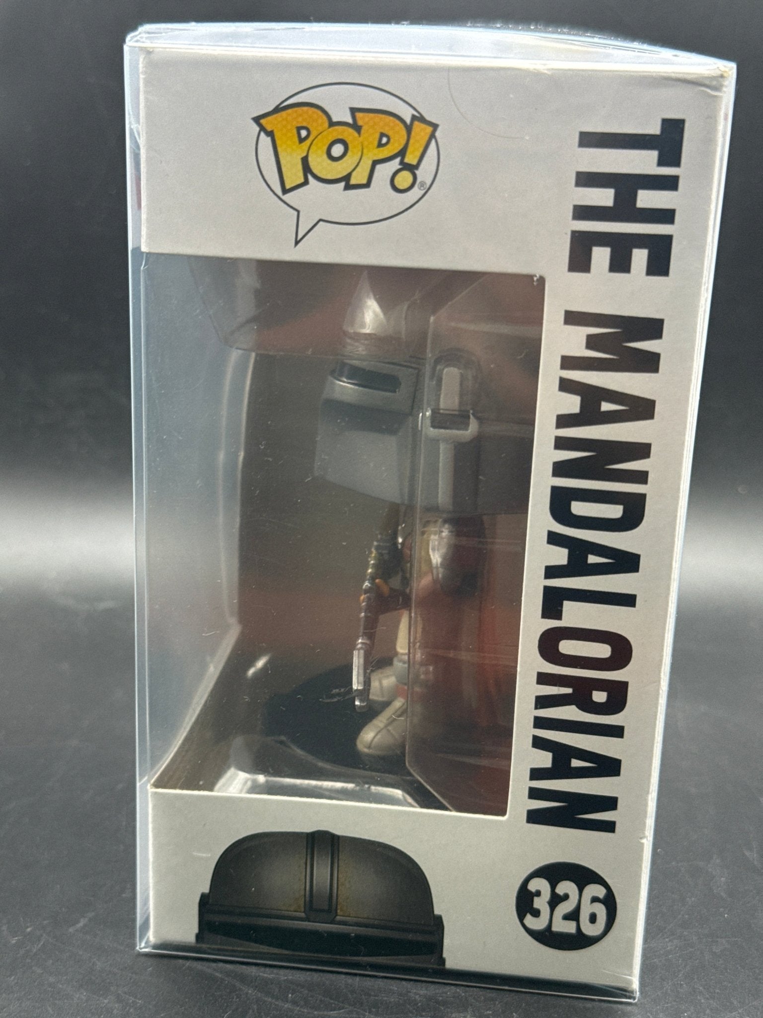Funko POP! Star Wars: The Mandalorian THE MANDALORIAN Figure #326 with protector - toyscardscomics