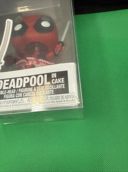 Funko Pop! Vinyl: Marvel - Deadpool in Cake 776 - toyscardscomics