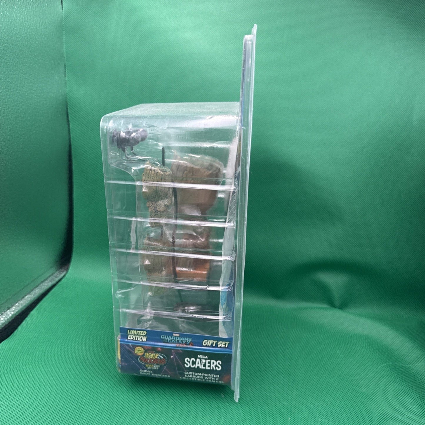 Guardians of the Galaxy Vol.2 GROOT GIFT SET Earbuds Scalers Limited NECA New - toyscardscomics