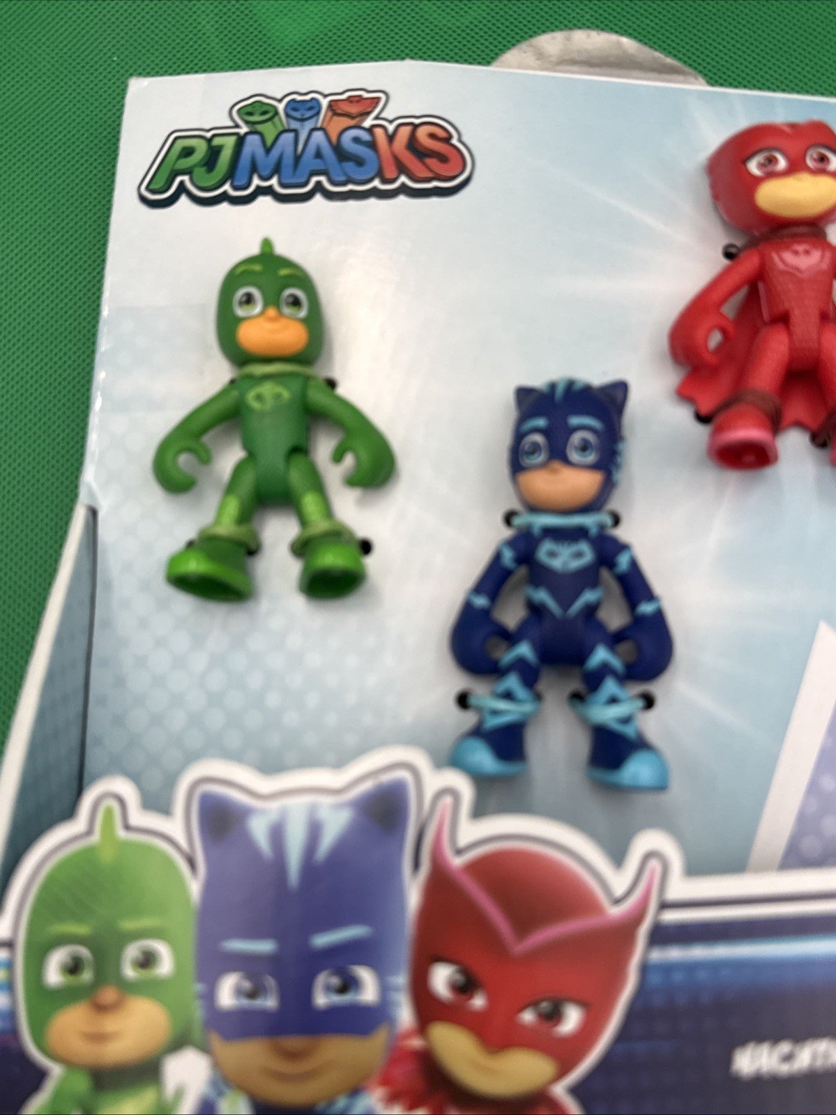 Hasbro PJ Masks NightTime Mission "Heroes Glow in the Dark" 5 Piece Set, Ages 3+ - toyscardscomics