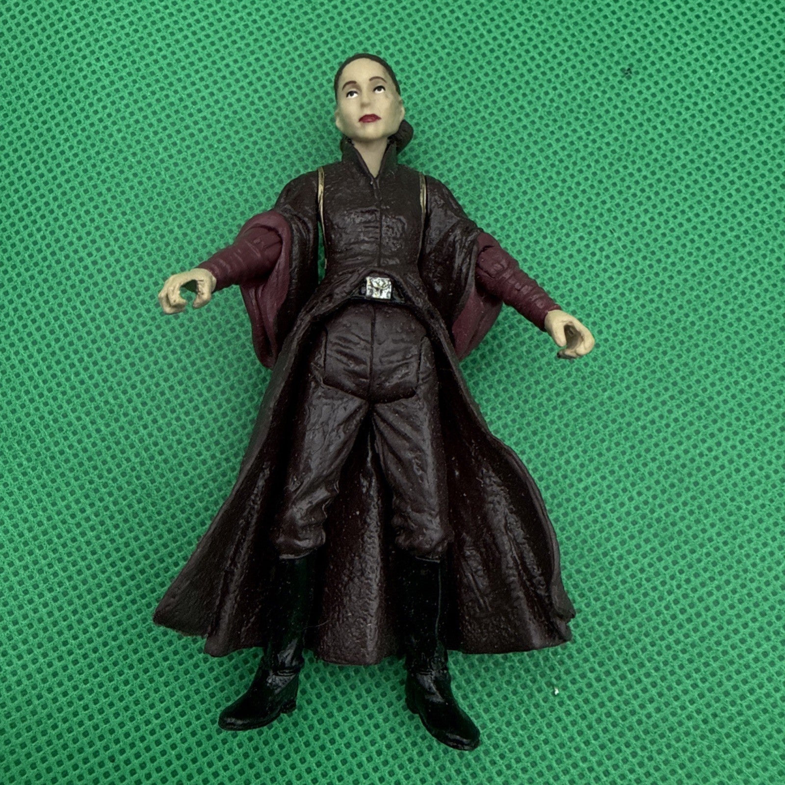 Hasbro Star Wars Episode 1 Naboo Queen Amidala Action Figure - toyscardscomics