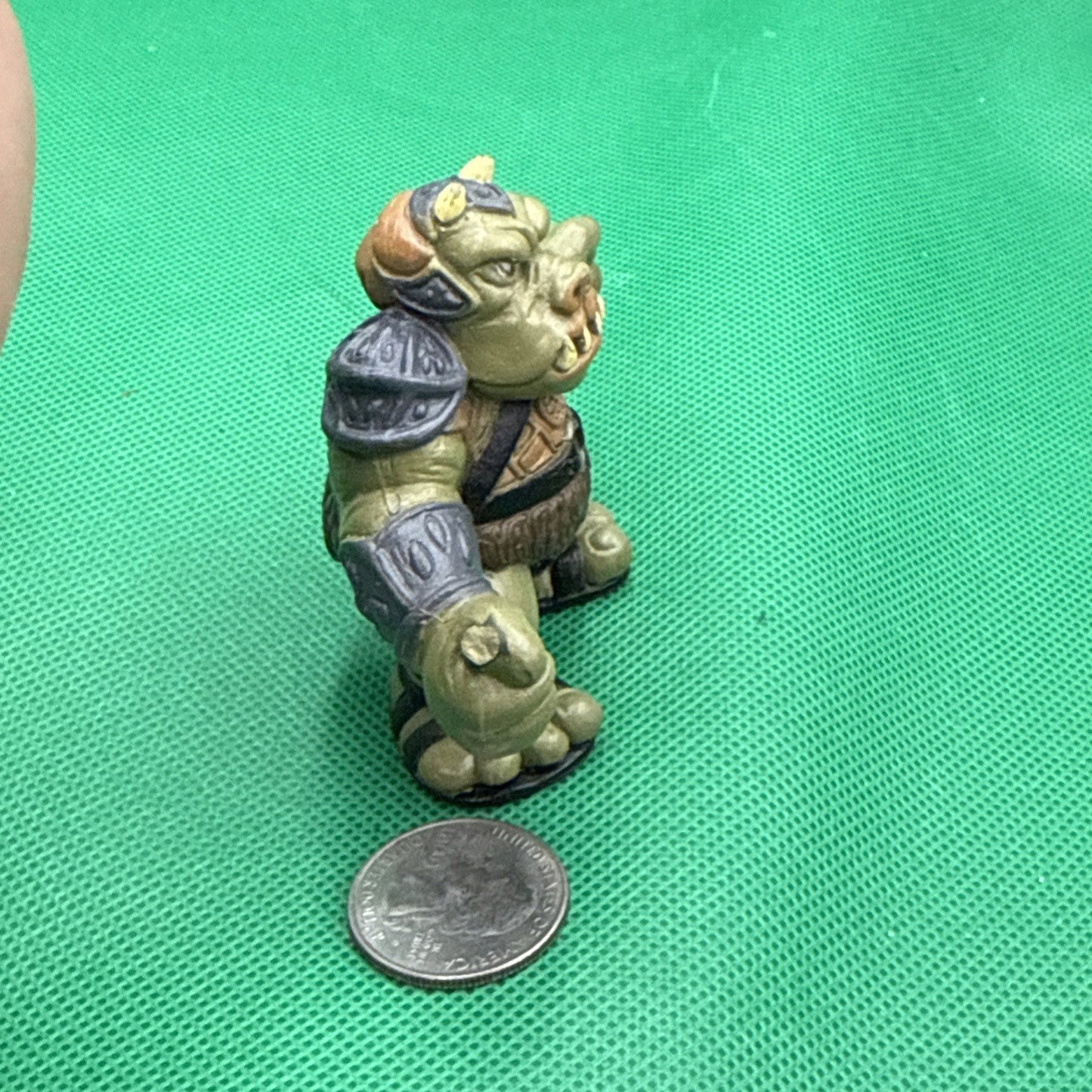 Hasbro Star Wars Gamorrean Guard Plastic Figure Green/Brown/Gray/Black 2004 - toyscardscomics