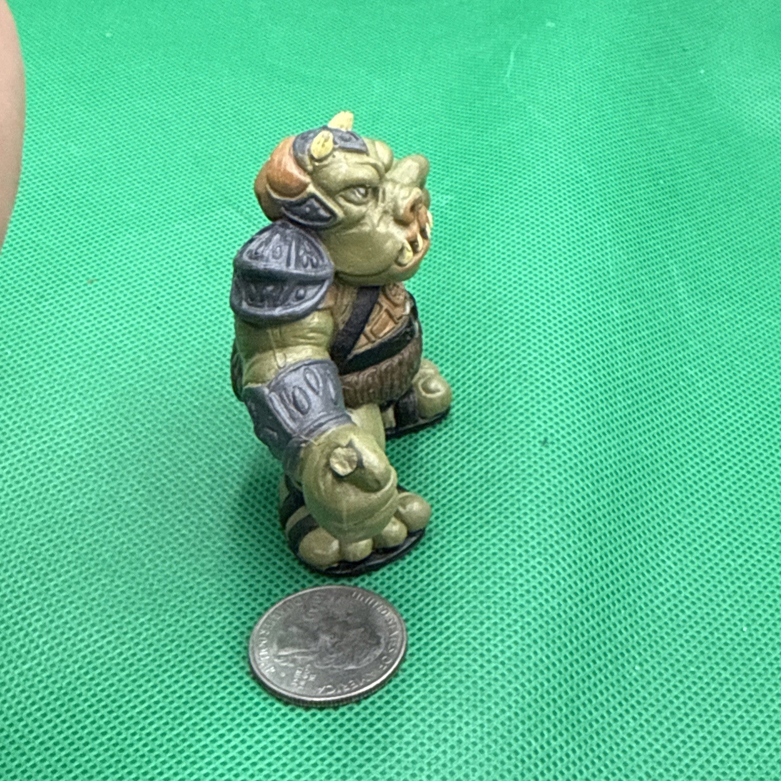 Hasbro Star Wars Gamorrean Guard Plastic Figure Green/Brown/Gray/Black 2004 - toyscardscomics