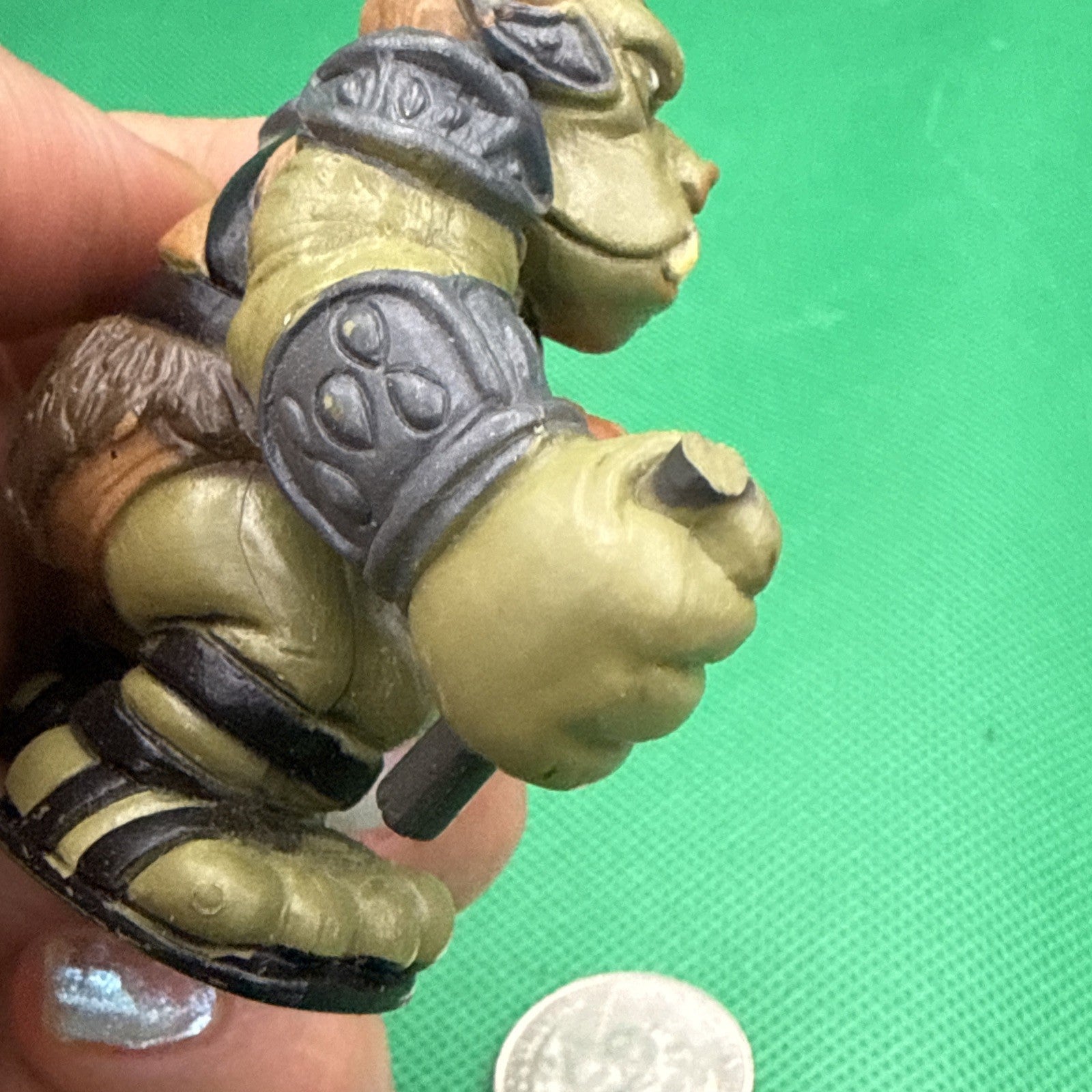 Hasbro Star Wars Gamorrean Guard Plastic Figure Green/Brown/Gray/Black 2004 - toyscardscomics