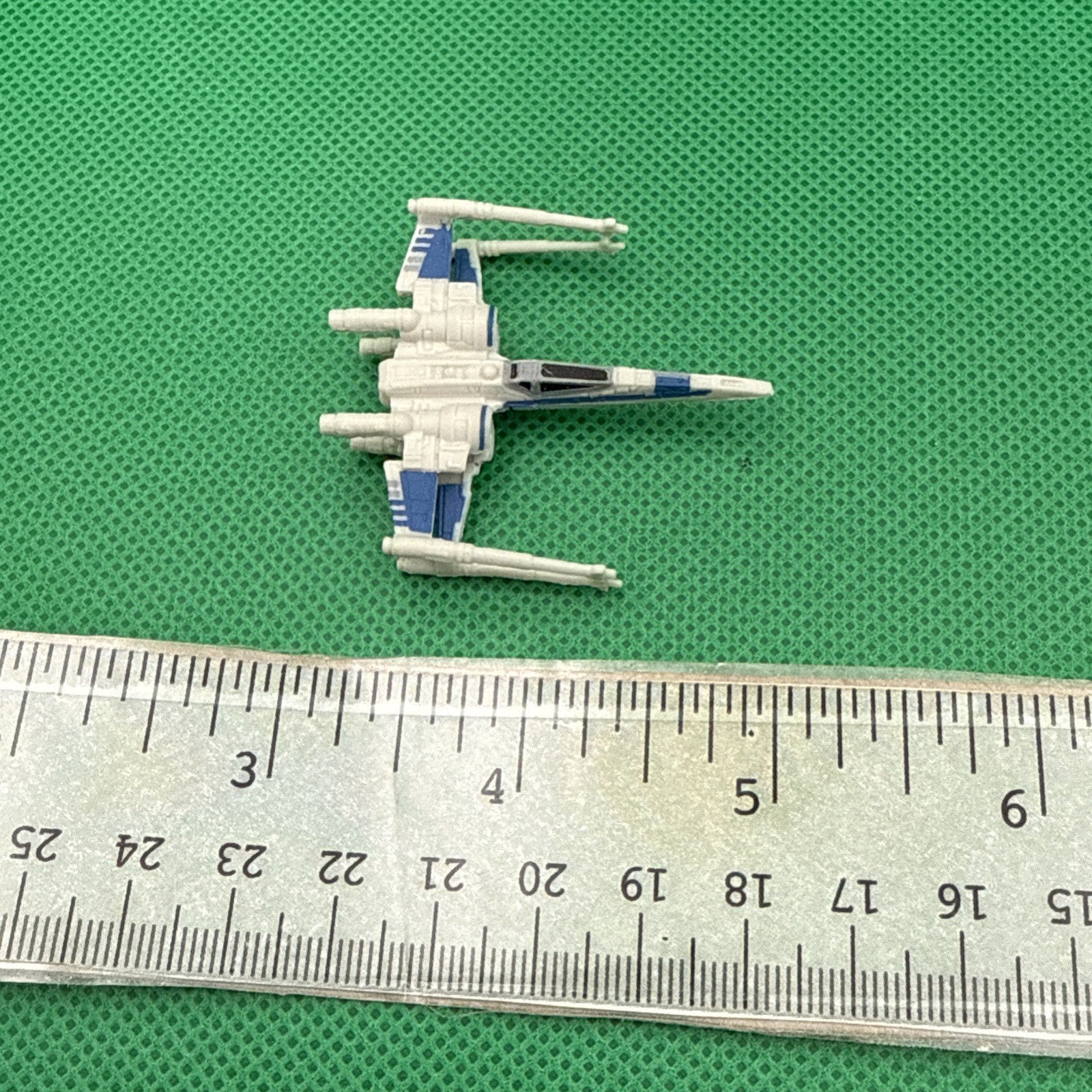 Hasbro Star Wars Micro Machines 2015 - 2017 T - 70 X - wing - toyscardscomics