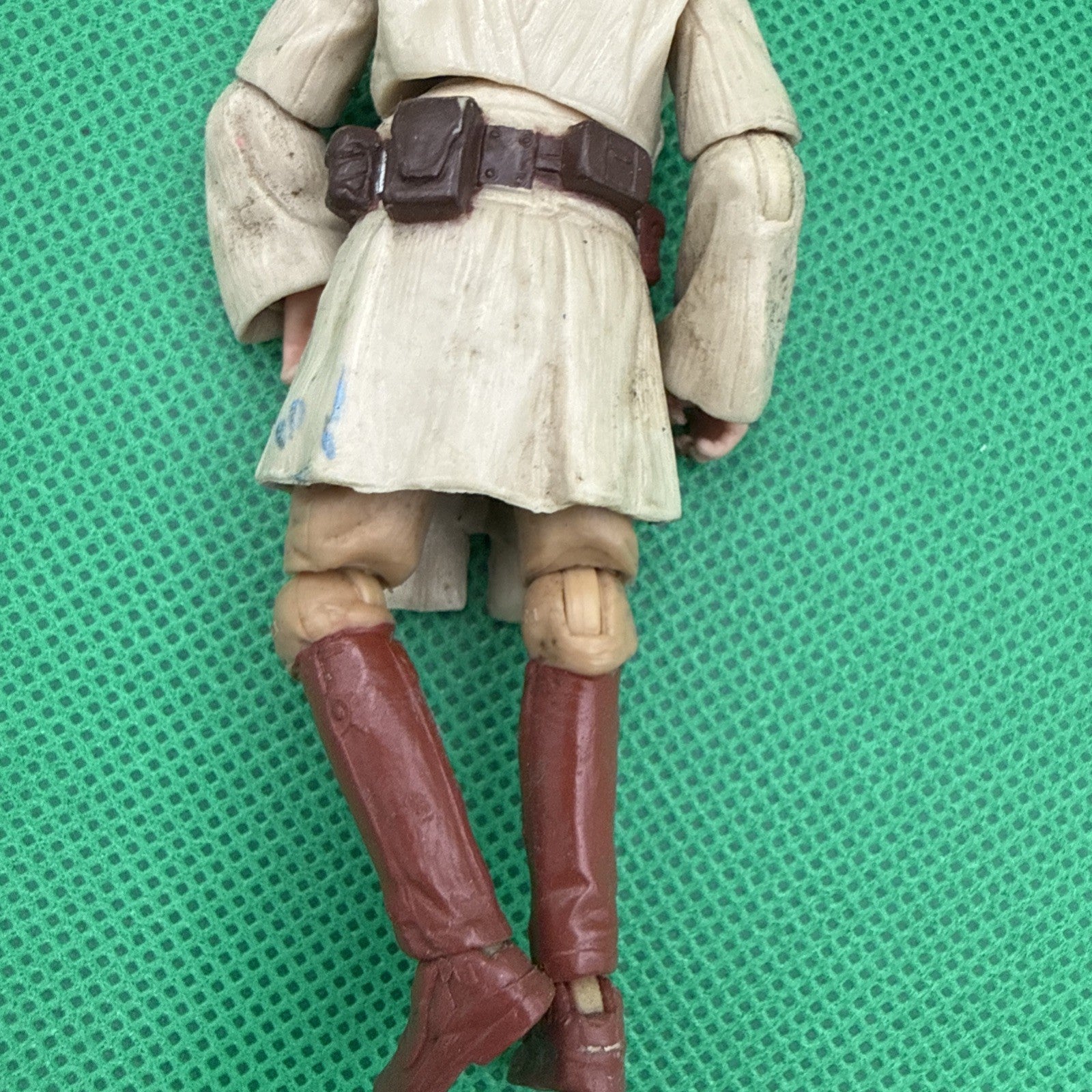 Hasbro Star Wars ROTS Obi Wan Kenobi 3.75” Figure - toyscardscomics